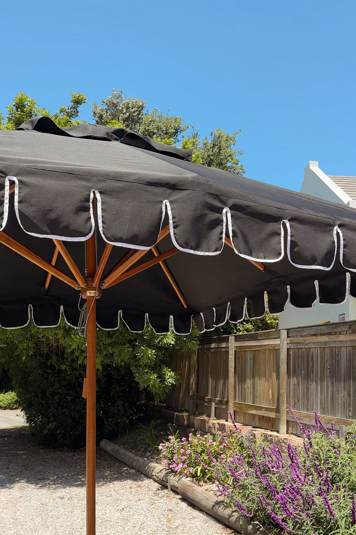 Square Scalloped Patio Umbrella
