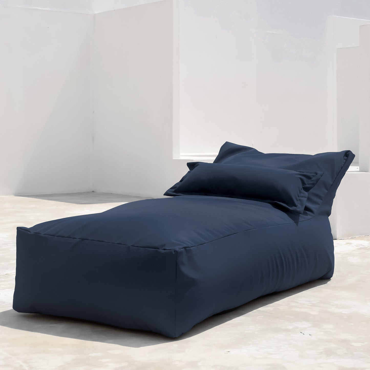 Plain Outdoor Lounger