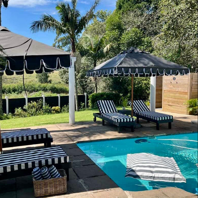 Square Scalloped Patio Umbrella